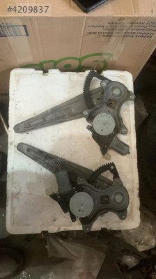 hyundai i20 sol ön ve sağ ön cam krikosu ve cam motoru