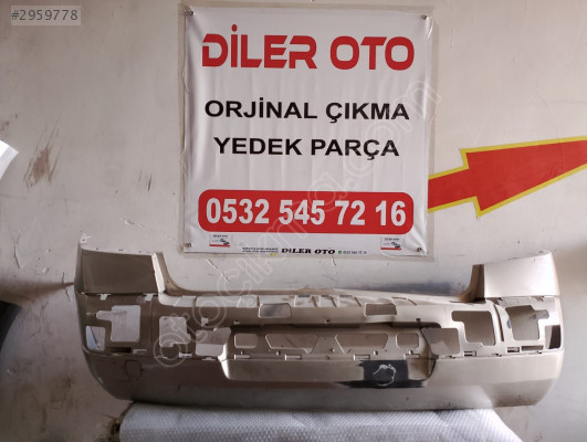 Megan 2 arka tampon çıkma örjinal