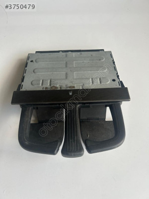 Bardaklık Ön VW Bora Golf 4 1J0858601D