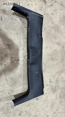 2004 VW GOLF 4 ARKA EŞİK BAKALİTİ