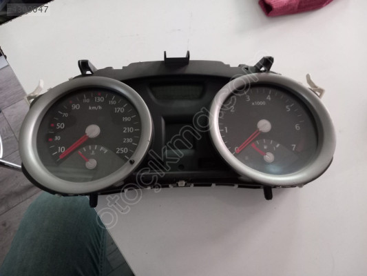 Renault megane 2 gösterge paneli 1.6 16 valf   8200364023 no su