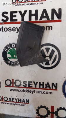 6Q0819894B Volkswagen Polo 2017 sağ arka ayak havalandırma ucu
