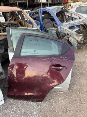 MAZDA 2 SOL ARKA KAPI ÇIKMA ORJİNAL