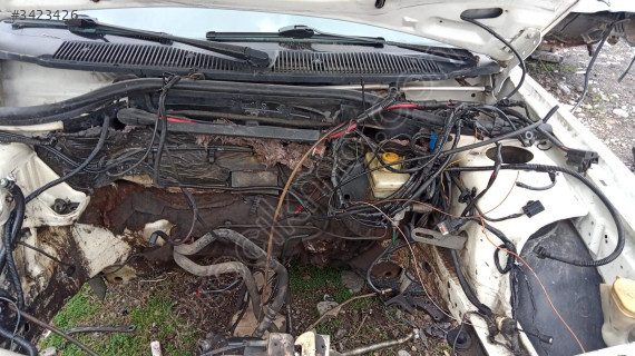 Escort 1.6 cfi tek nokta enjeksiyonlu motor iç tesisat klimasız