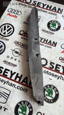 5N0864235 vw tiguan 2015 çamurluk ara süngeri