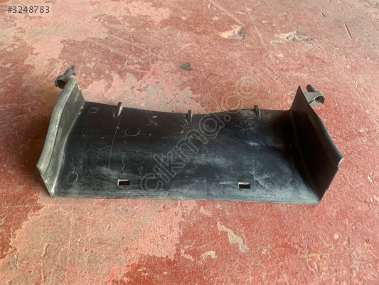 AUDİ A6 HAVA KANALI KUTUSU 4G0129618B