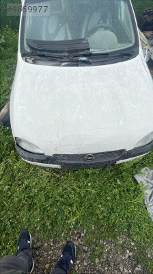 Opel Corsa ön tampon