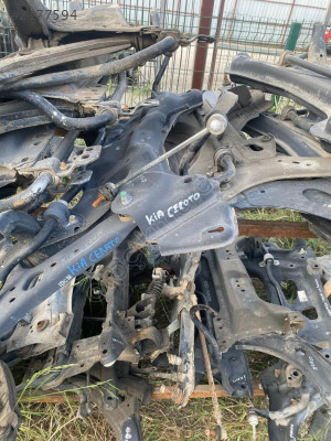 KİA CERATO MOTOR BEŞİĞİ TRAVERS