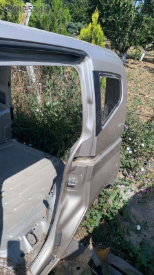 FORD CORİER SOL ARKA ÇAMURLUK GÜÇMANLAR 05012551616