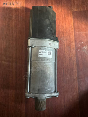 BMW X3 F25 DİREKSİYON KUTUSU MOTORU V29007895