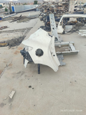 RENAULT CLİO  4 SAG ARKA ÇAMURLUK ÇIKMA ORJİNAL