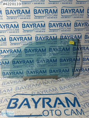 MERCEDES W208 ÖN KAPI CAMI SOL