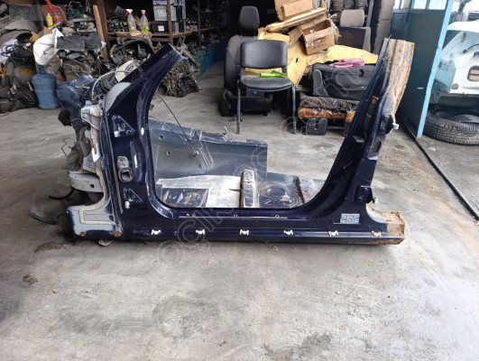 W211 sol marşbel saçı