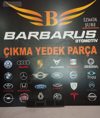 VW Polo HB Ön Tampon Orta Izgara Parçası - 6N0853677F