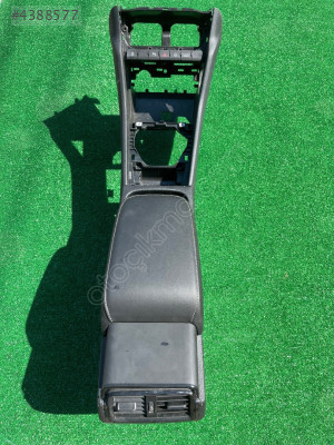 SKODA KAROQ ORTA KONSOL KOL DAYAMA