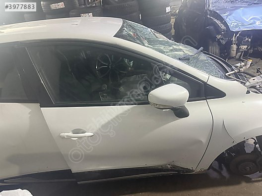 RENAULT CLİO SAĞ ÖN KAPI ORJİNAL ÇIKMA