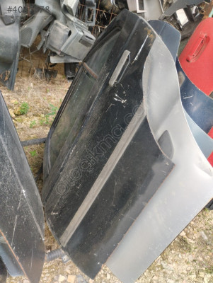 Skoda sol arka kapı