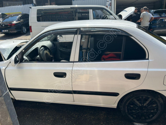 HYUNDAI ACCENT ADMİRA SOL ÖN KAPI ORJİNAL