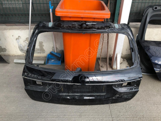 MERCEDES E SERİ W213 STATİON WAGON BAGAJ KAPAĞI