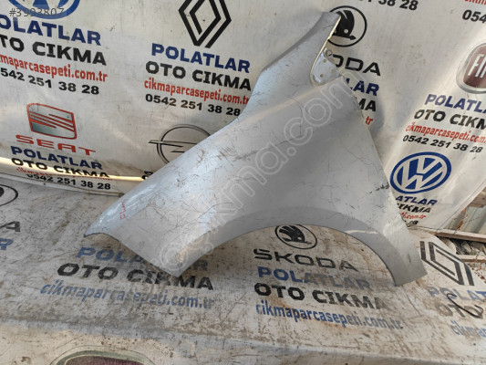 Renault Fluence ön sol çamurluk