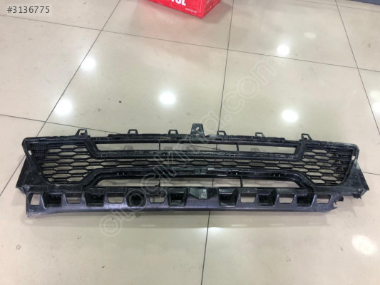BMW X1 U11 ÖN TAMPON ORTA IZGARA 51115A0B678