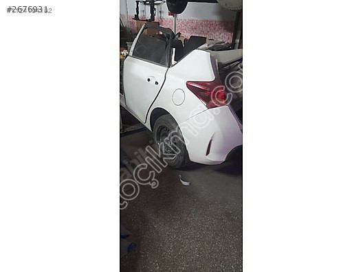 2013-2018 Toyota Auris Orijinal Arka Çamurluklar