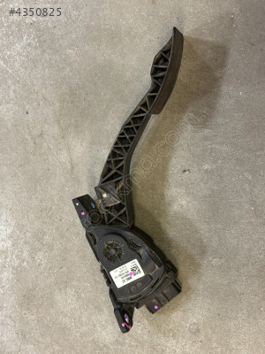 2015-2020 MITSUBISHI L200  4X4 GAZ PEDALI 1600A149