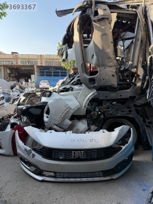 2023 Fıat Egea sedan Ön Tampon Dolu Çıkma Orjinal