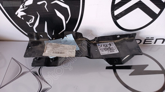 Opel Mokka B Sağ Ön Çamurluk Üst Bağlantı Braketi 9836189080