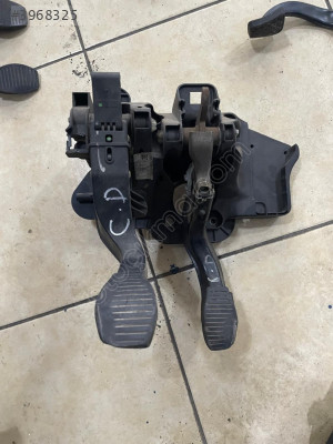 OPEL CORSA D PEDAL