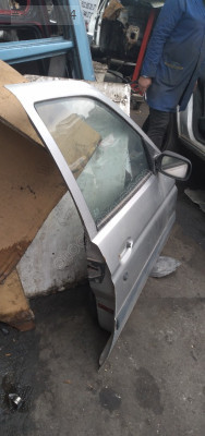 Ford escort sağ ön kapı