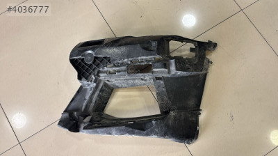 BMW 5 SERİ G30 LCİ M ÖN TAMPON SOL İÇ BRAKET 51118098675