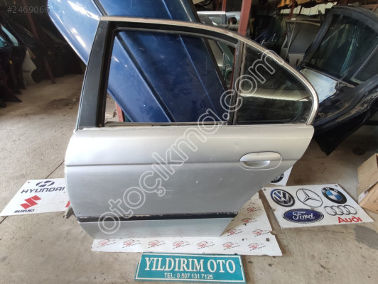 BMW E39 GRİ SOL ARKA KAPI