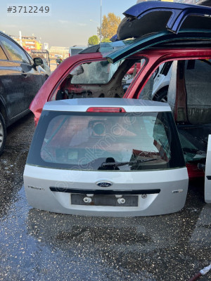 Fiesta Ford Bagaj Kapakları - Mert Oto Çıkma Parçaları