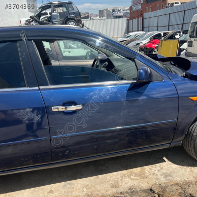 FORD MONDEO “ SAĞ ÖN KAPI “