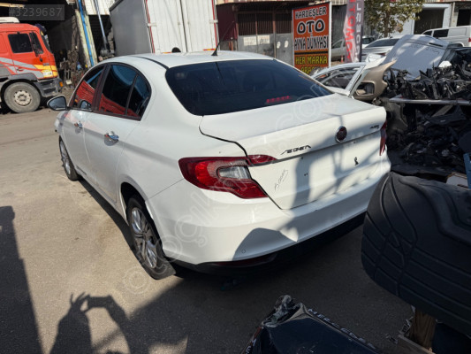 Fiat Egea arka cam (orjinal)