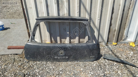 Fiat punto bagaj kapagı