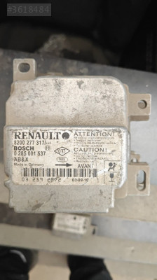 8200 277 317 0 285 001 537 RENAULT CLİO İÇİN AİRBAG BEYNİ
