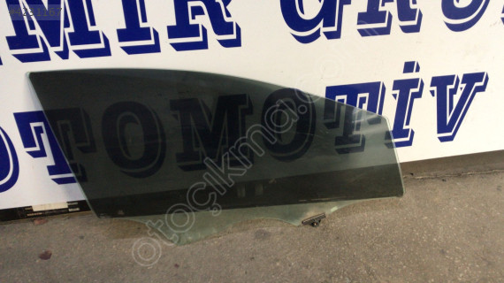 KİA RİO SAĞ ÖN KAPI CAMI 2018-2022