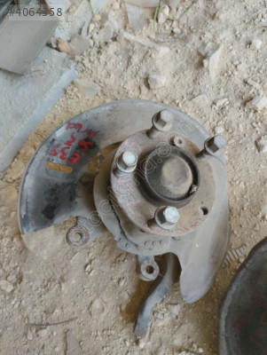 BMW e38 sağ ön taşıyıcı