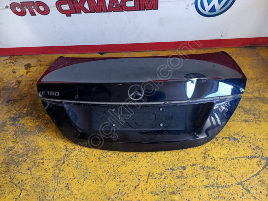 213 kasa Mercedes bagaj kapağı