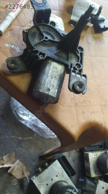 Corsa d arka silecek motoru çıkma