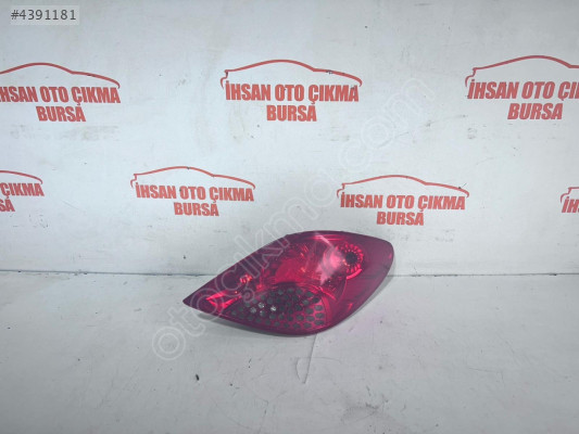 Peugeot 207 sağ arka stop orijinal çıkma