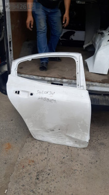 2020 2023 VOLVO S60 SAĞ ARKA KAPI ORİJİNAL