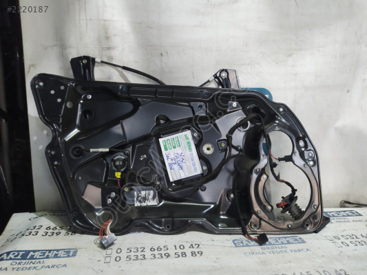 ÇIKMA VW PASSAT B7 SOL ÖN KAPI CAM KRİKOSU