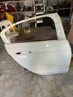 Fiat egea cikma sag arka kapi