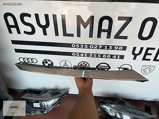 HONDA CİVİC FC5 SAĞ FAR ÜST NİKELAJ ORJİNAL