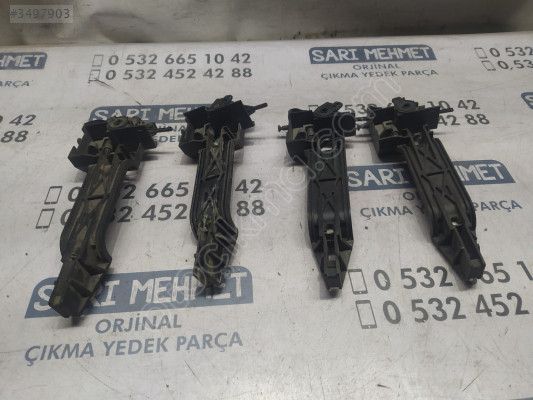 ÇIKMA FORD FİESTA SAĞ ÖN DIŞ KAPI KOLU BRAKETİ