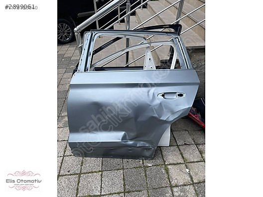 SKODA KAROQ SOL ARKA KAPI