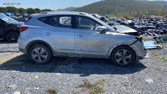 MG ZS SAĞ ÖN KAPI DOLU SÖKME